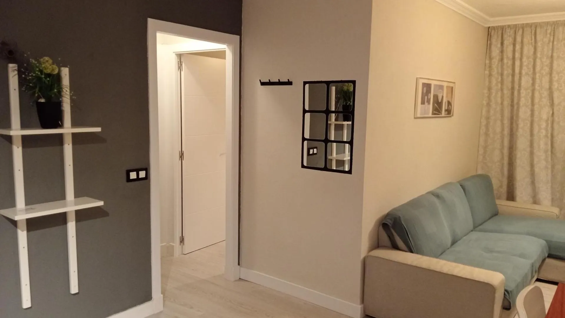 Apartamento Buhaira Cadiz Spain